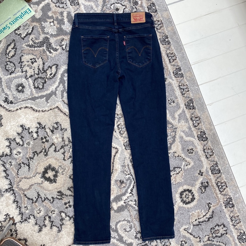 Levi’s Classic Mid Rise Skinny Blue Jeans 8